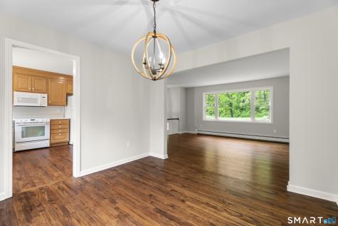 831 Nut Plains Road Guilford CT 06437