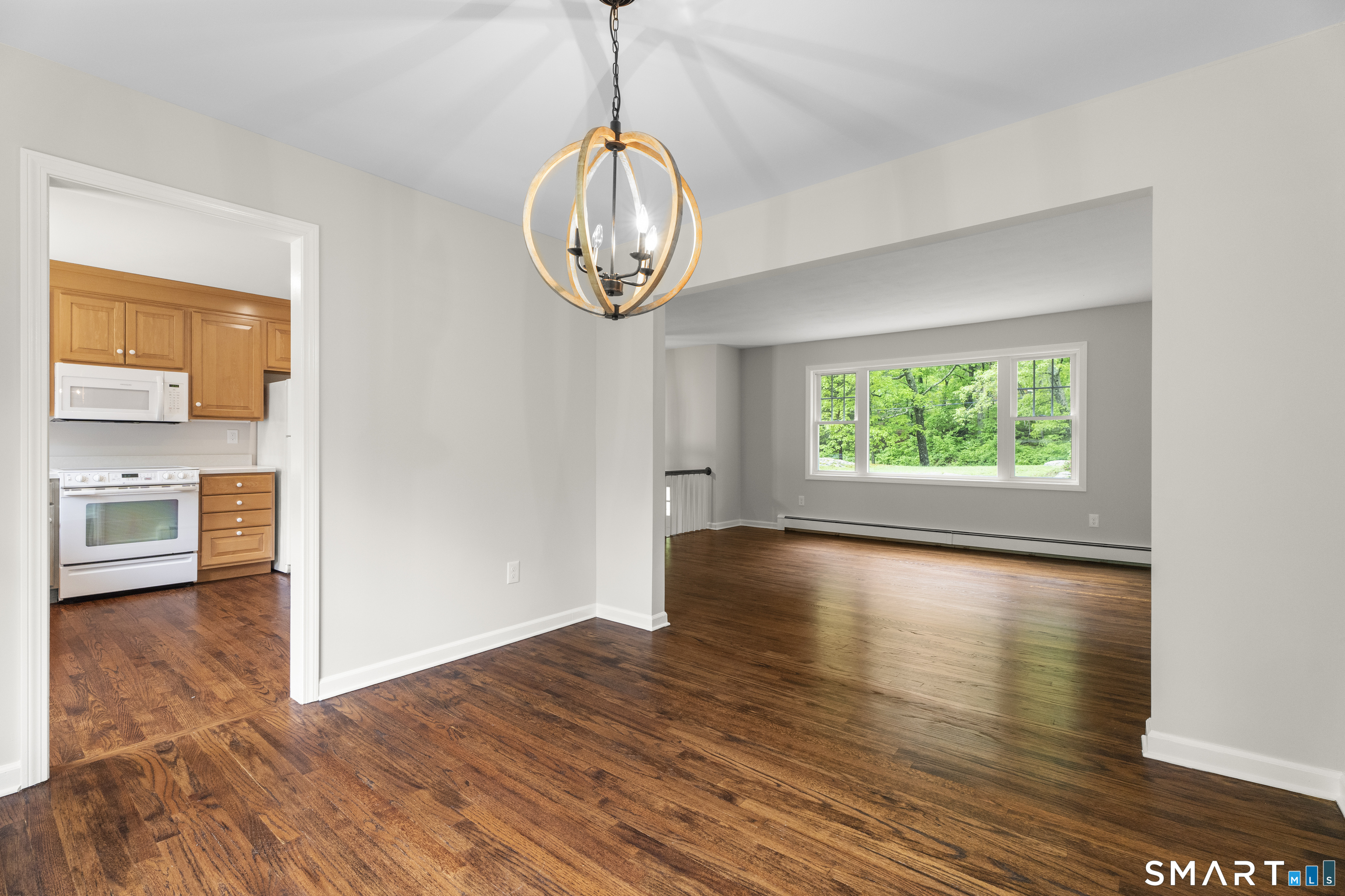 831 Nut Plains Road Guilford CT 06437