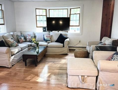 33 Maple Street Stonington CT 06378
