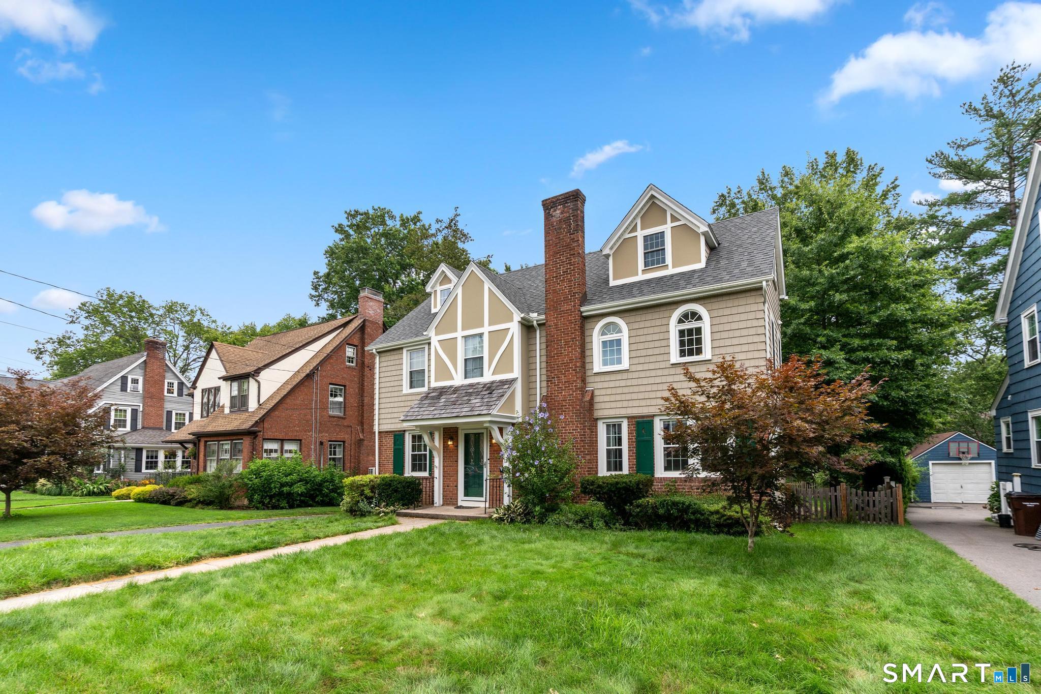 12 Middlefield Drive West Hartford CT 06107