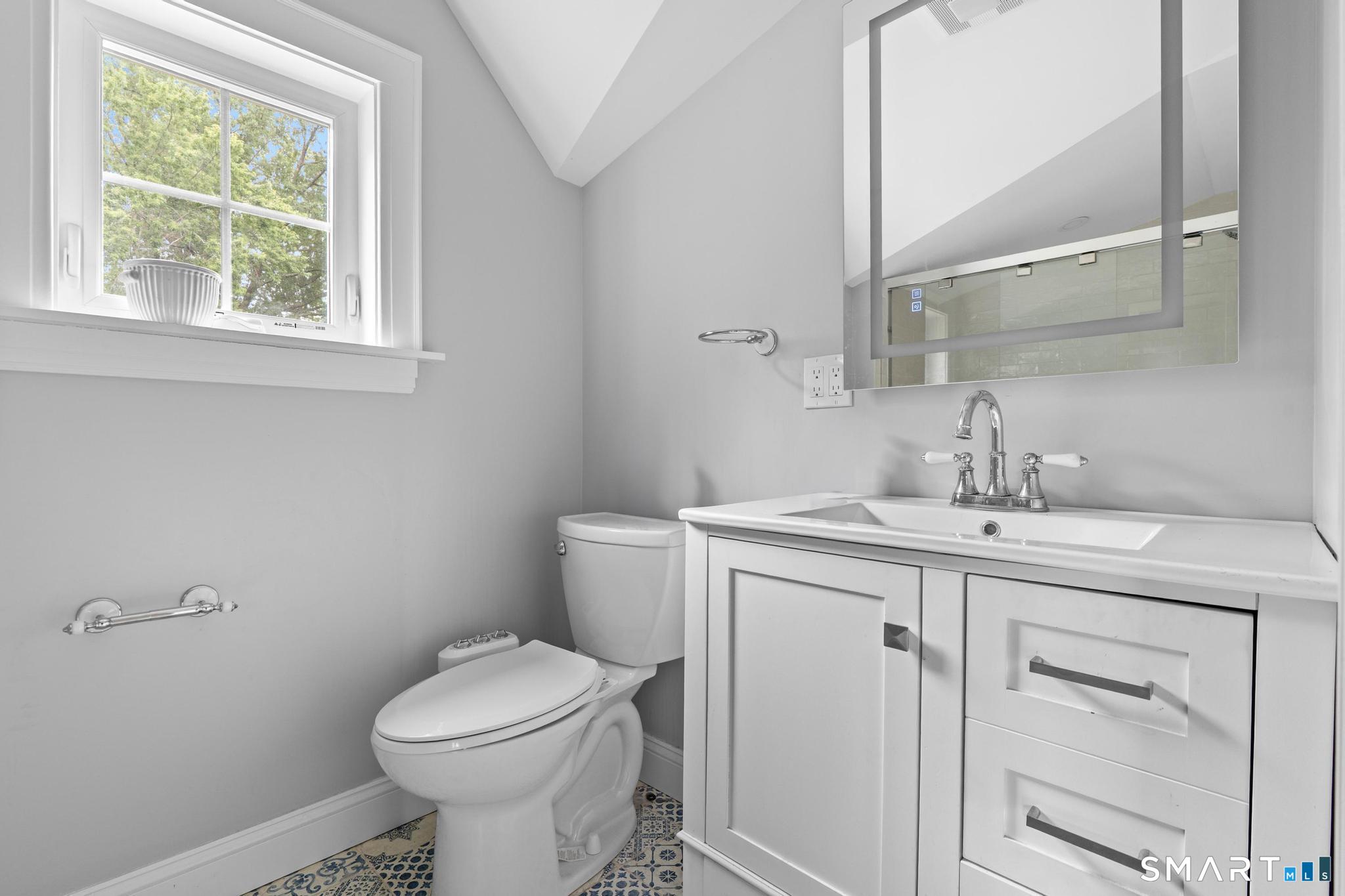 12 Middlefield Drive West Hartford CT 06107