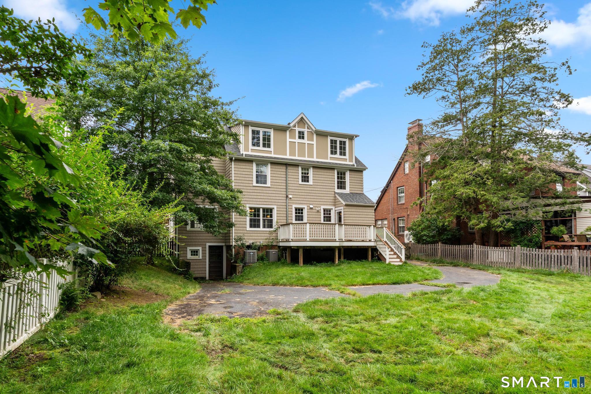 12 Middlefield Drive West Hartford CT 06107