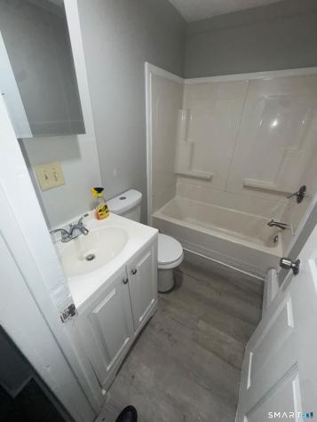 1092 East Main Street Bridgeport CT 06608