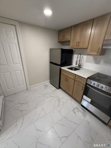 18-Unit D Cherry Street Milford CT 06460