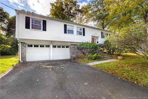 211 Sigwin Drive Fairfield CT 06824