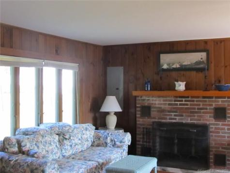34 Brightwater Road East Lyme CT 06357