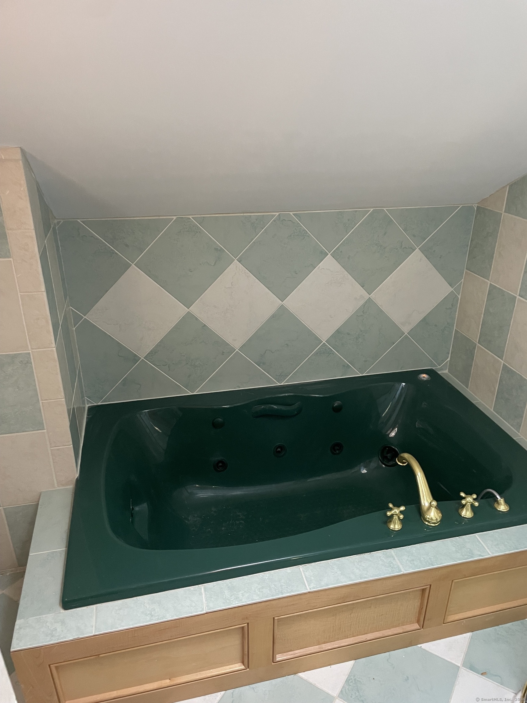 3378 East Main Street Waterbury CT 06705