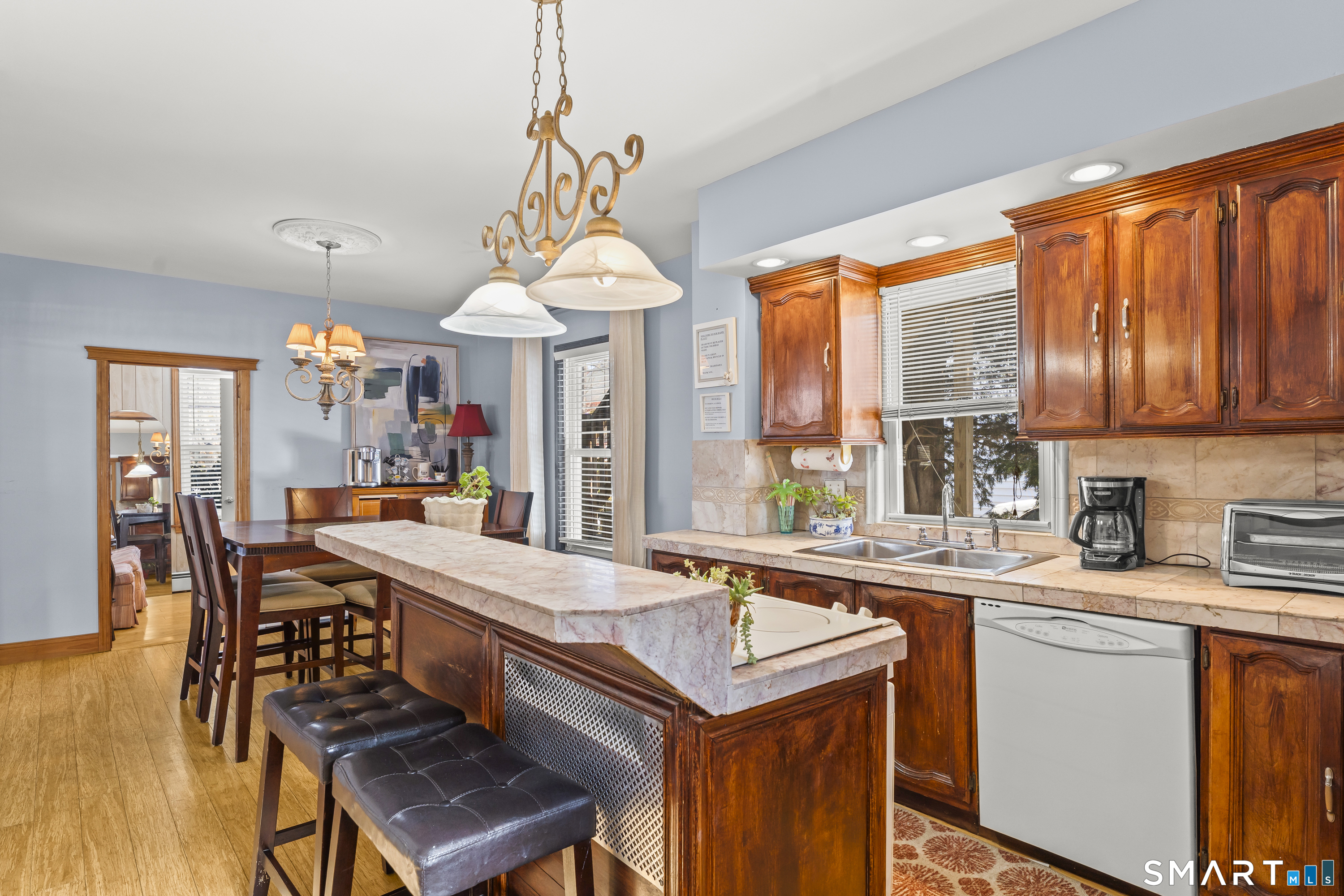 94 Neptune Avenue New London CT 06320