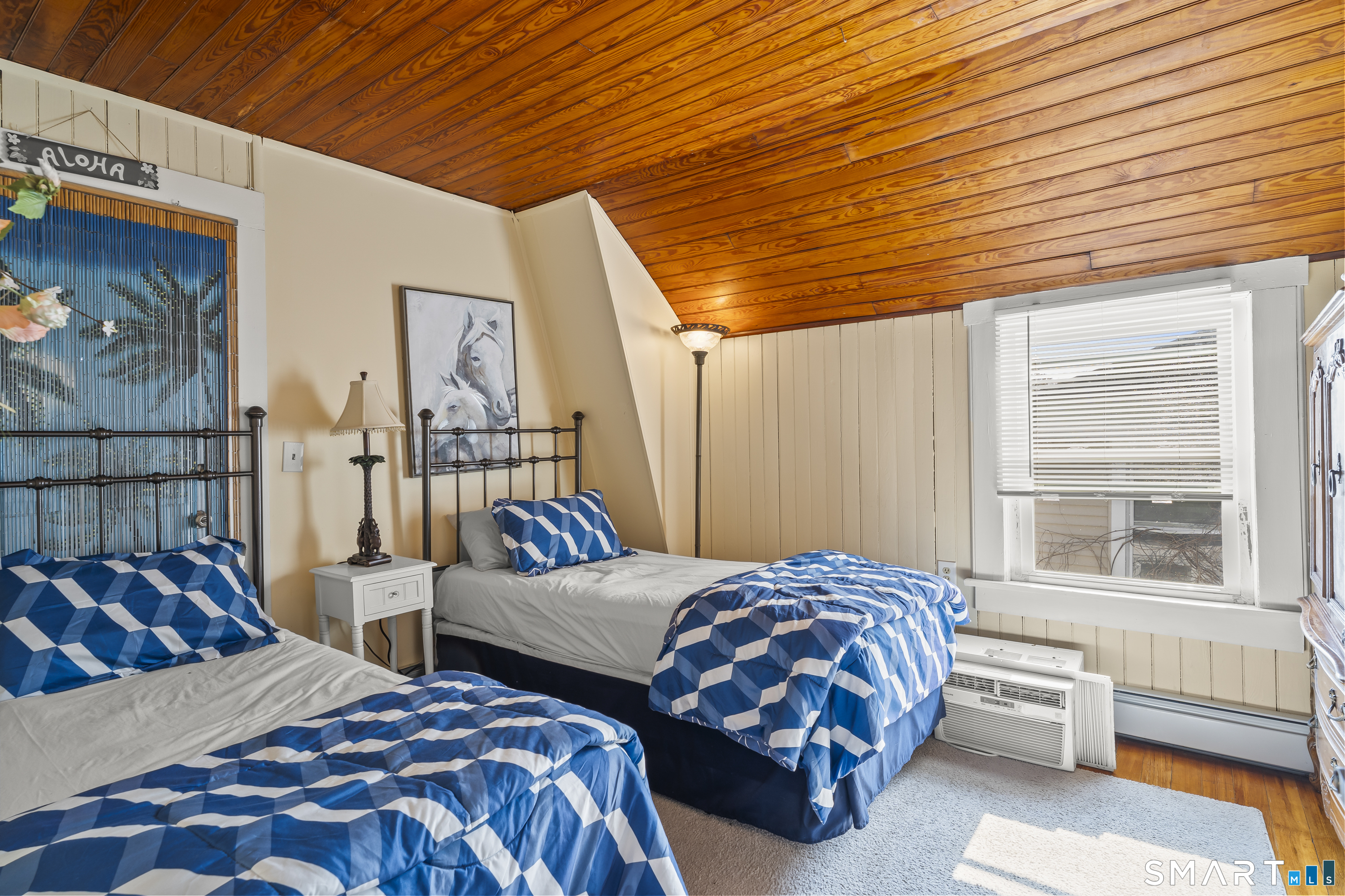 94 Neptune Avenue New London CT 06320