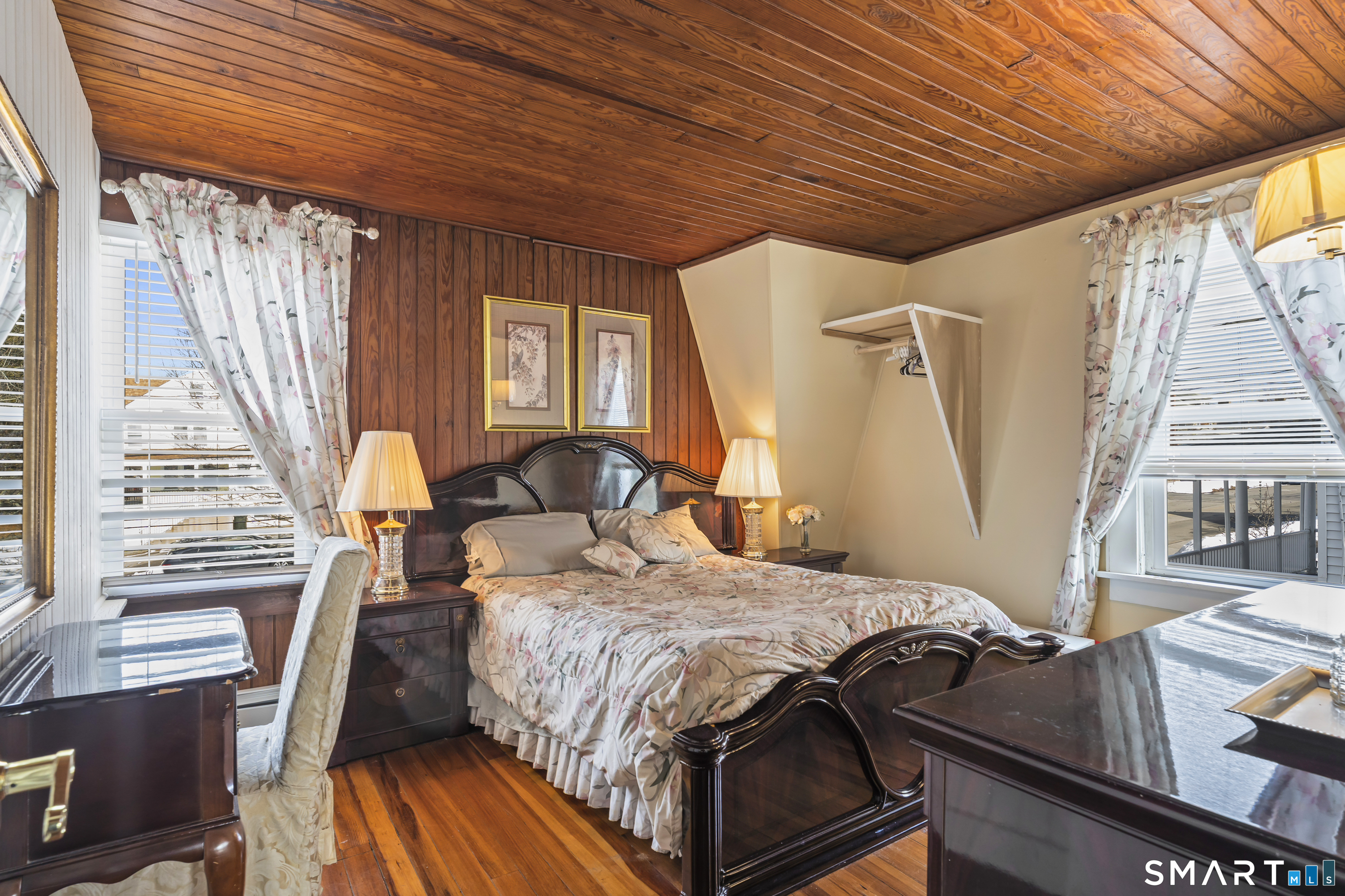 94 Neptune Avenue New London CT 06320