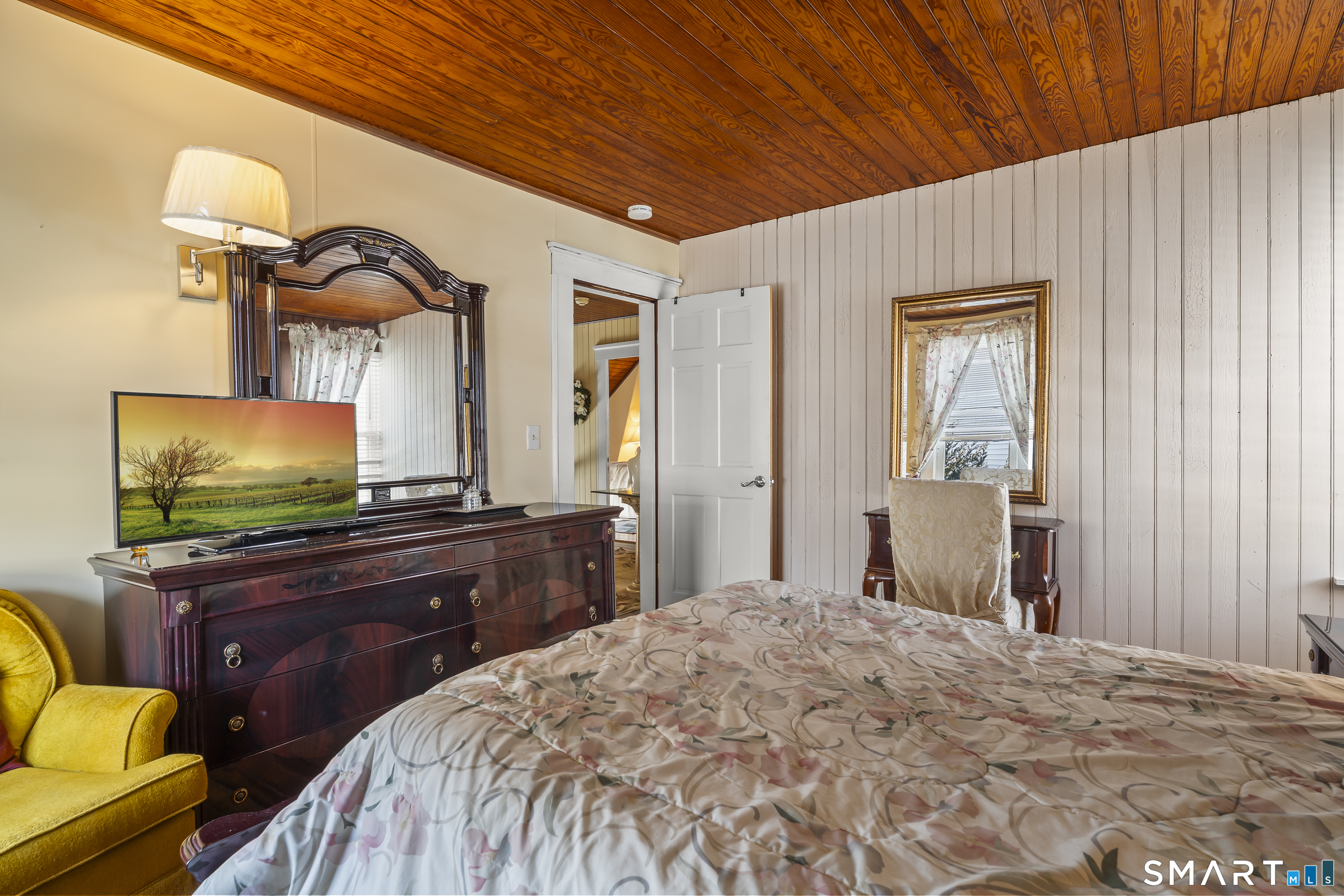 94 Neptune Avenue New London CT 06320