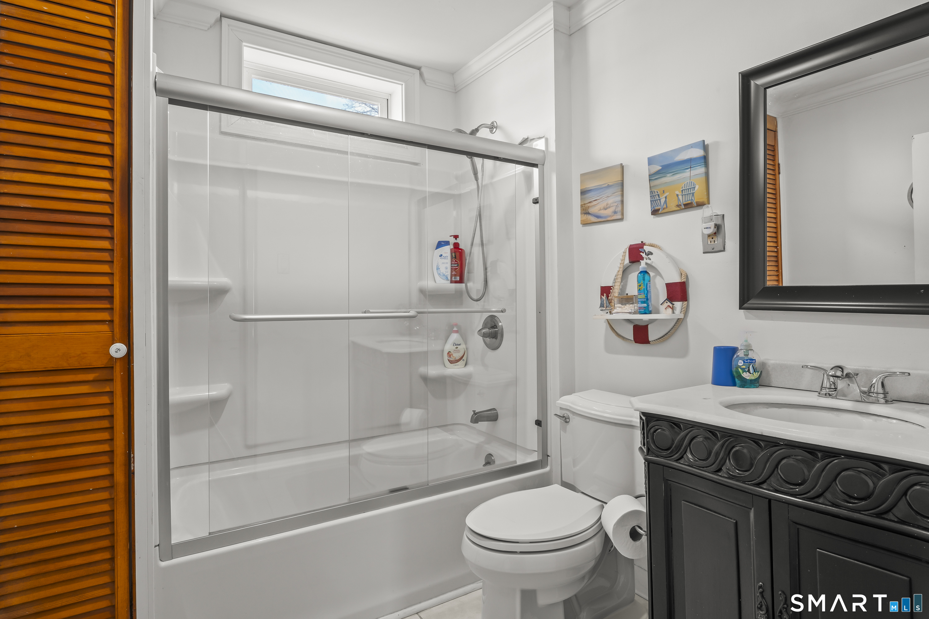 94 Neptune Avenue New London CT 06320