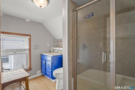 94 Neptune Avenue New London CT 06320