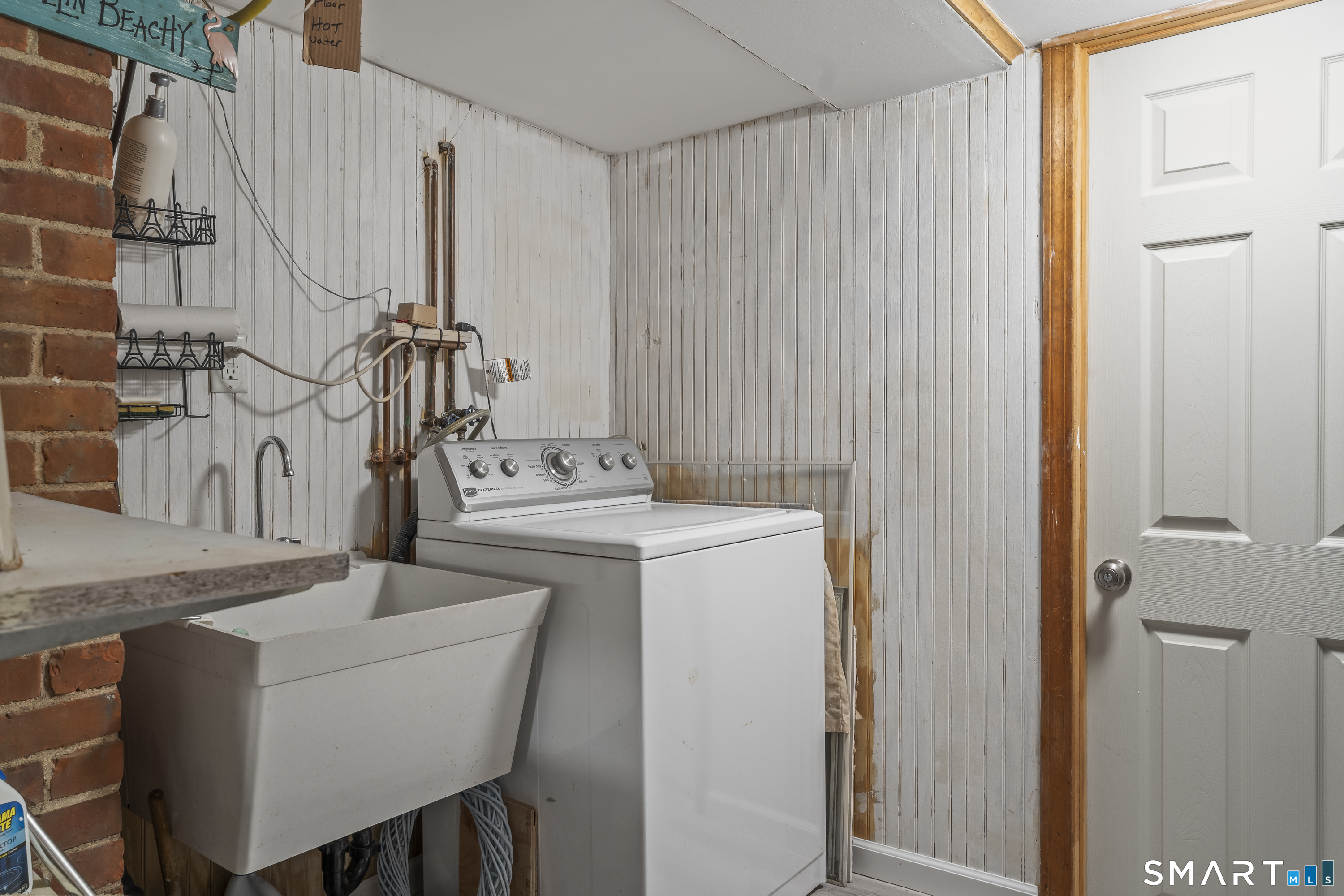 94 Neptune Avenue New London CT 06320