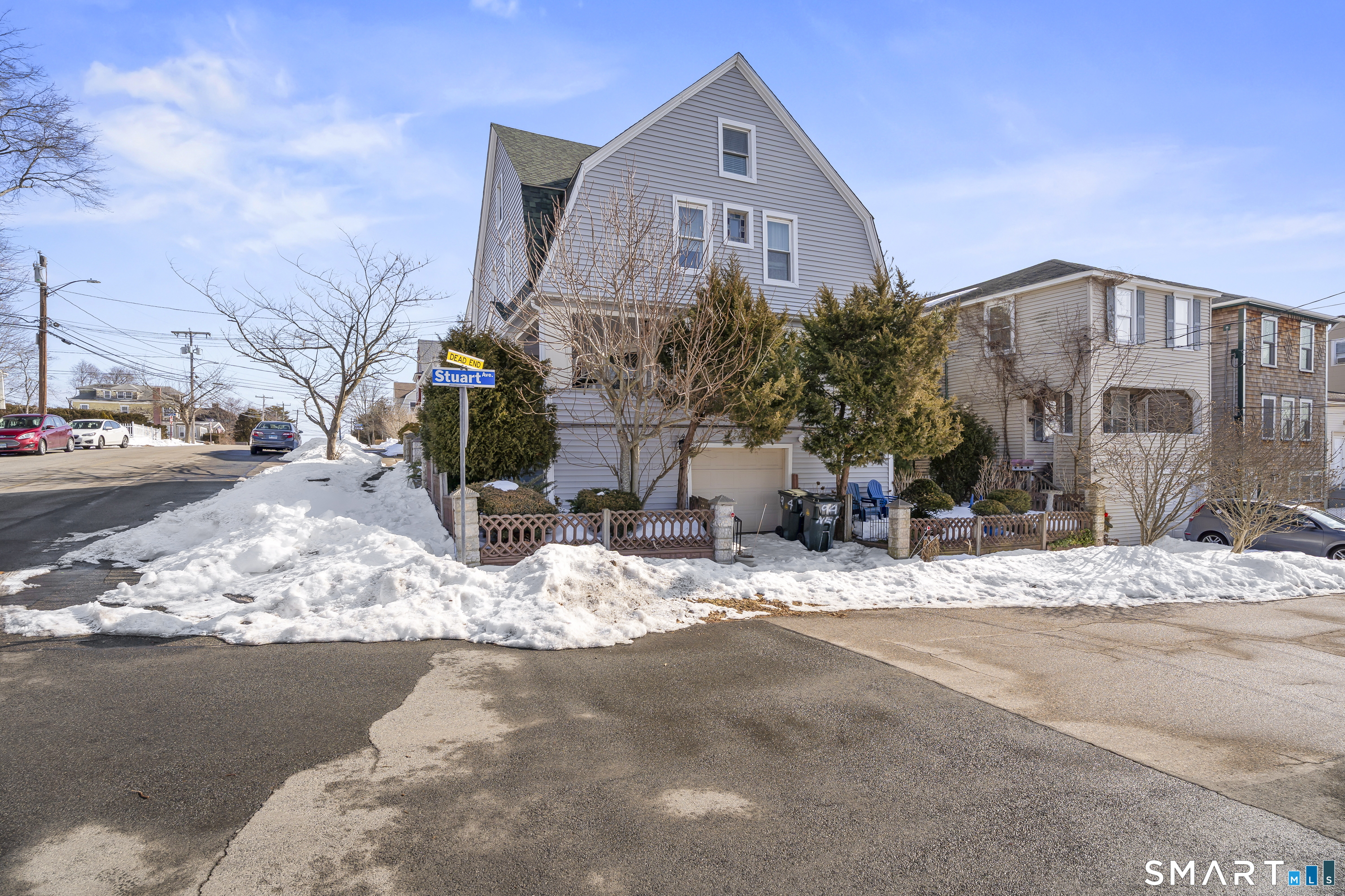 94 Neptune Avenue New London CT 06320