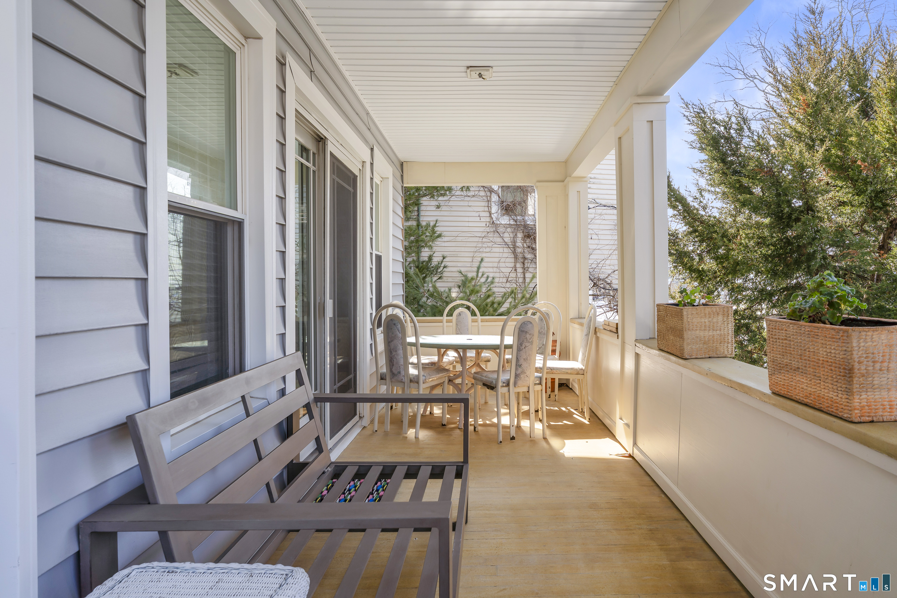 94 Neptune Avenue New London CT 06320