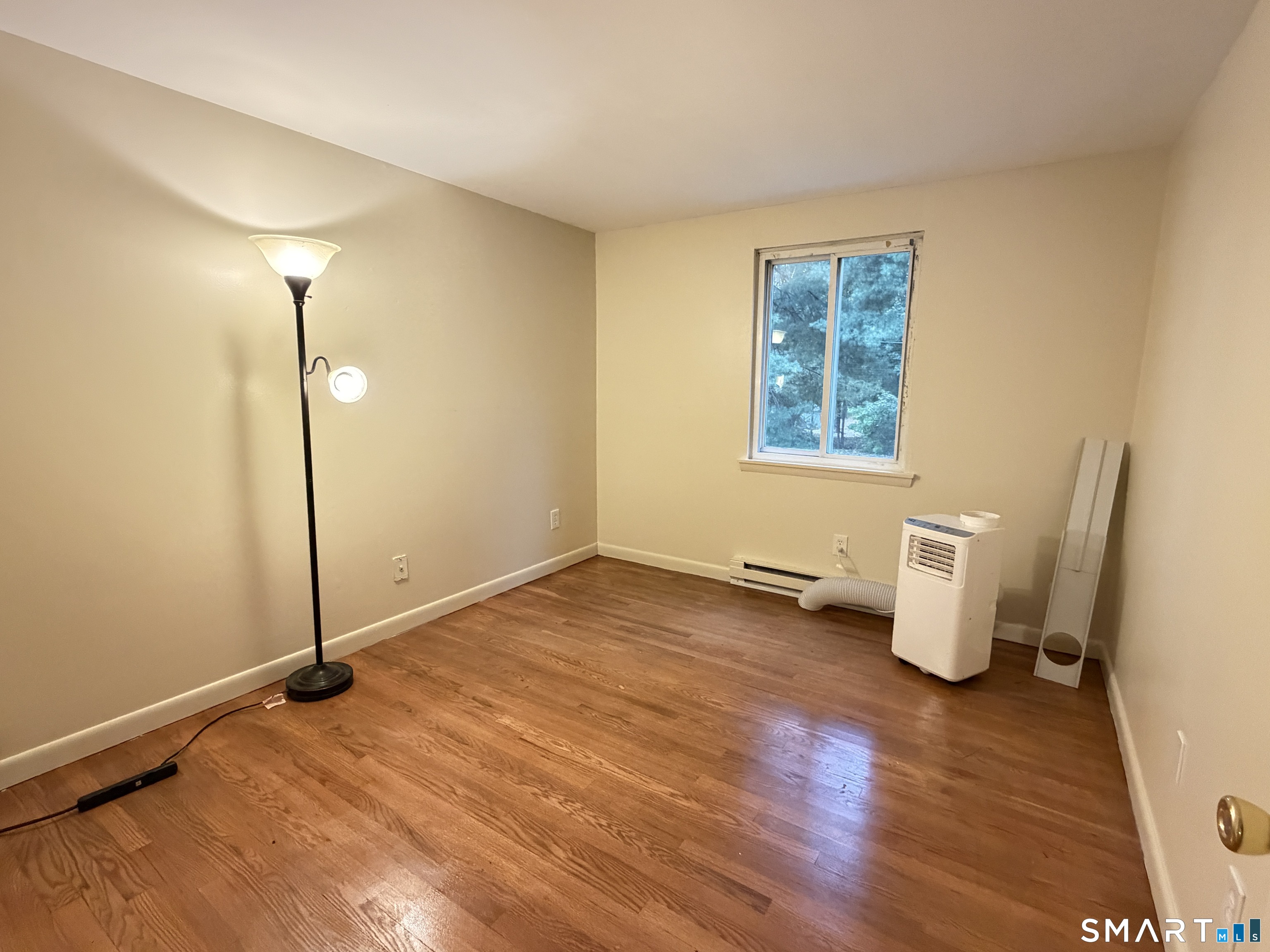 1644 Farmington Avenue Farmington CT 06085