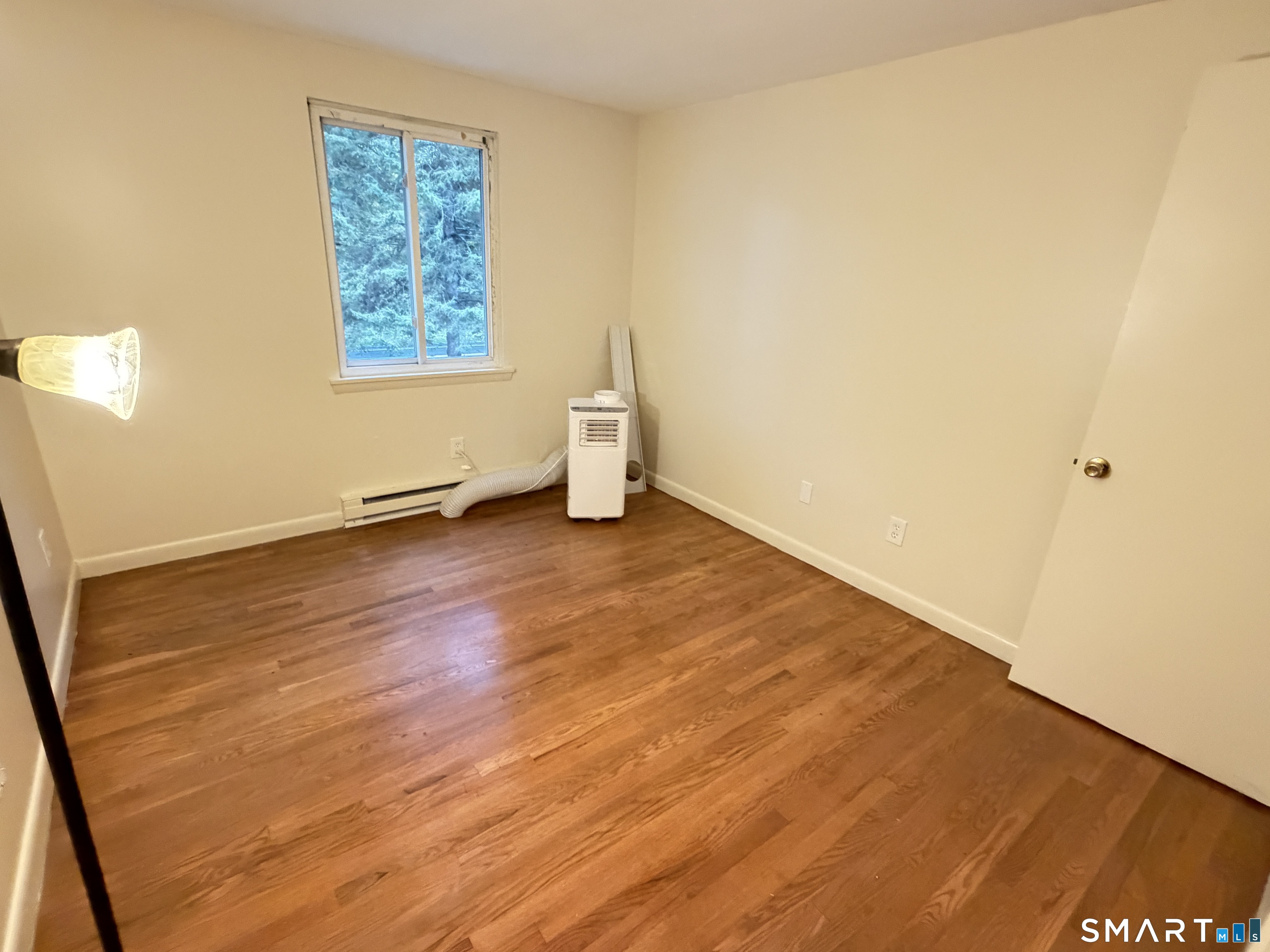 1644 Farmington Avenue Farmington CT 06085