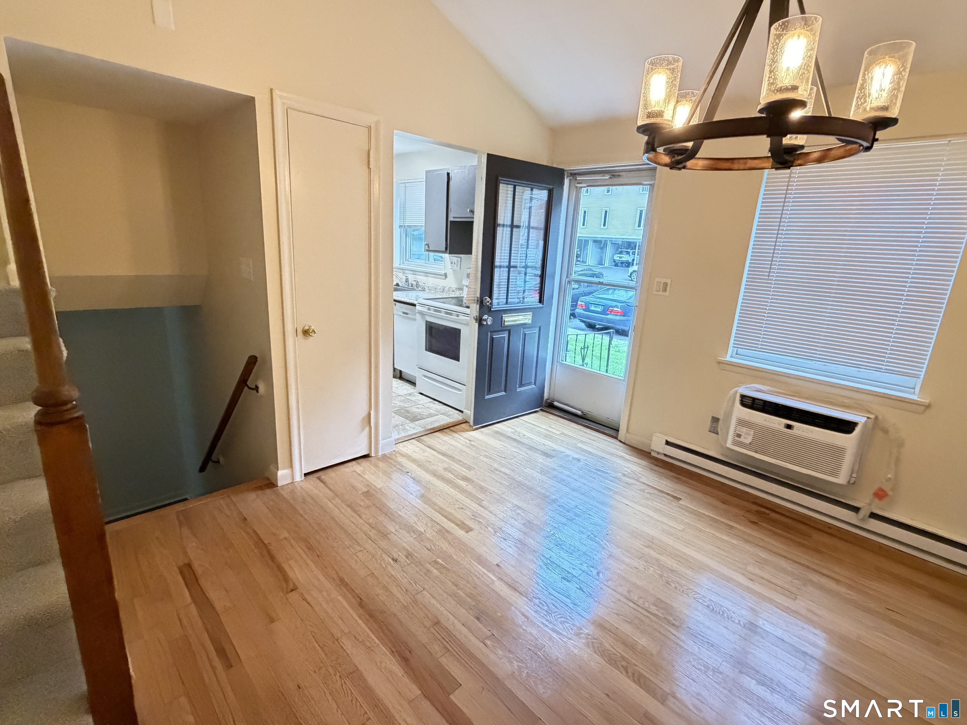 1644 Farmington Avenue Farmington CT 06085