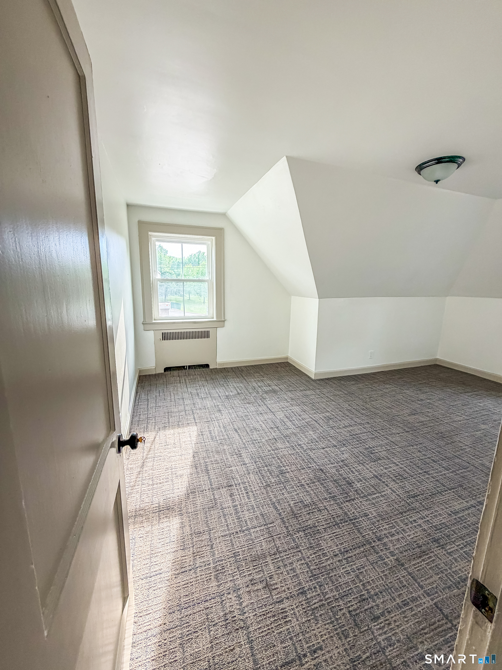 14 Pease Avenue Middletown CT 06457