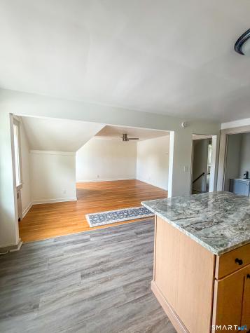 14 Pease Avenue Middletown CT 06457