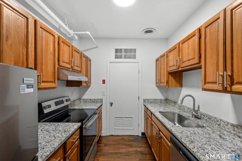 187-205 Bank Street New London CT 06320