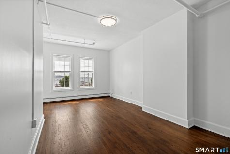 187-205 Bank Street New London CT 06320
