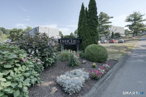 12 Cedar Court East Haven CT 06513
