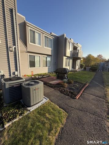 12 Cedar Court East Haven CT 06513