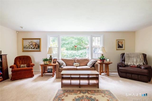 141 Flintlock Road Madison CT 06443