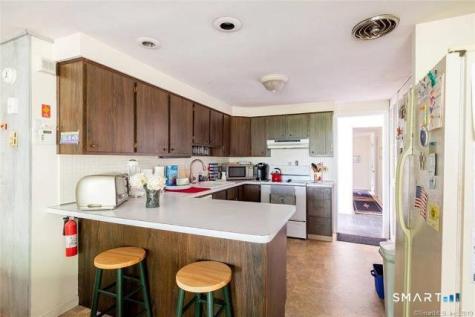 141 Flintlock Road Madison CT 06443