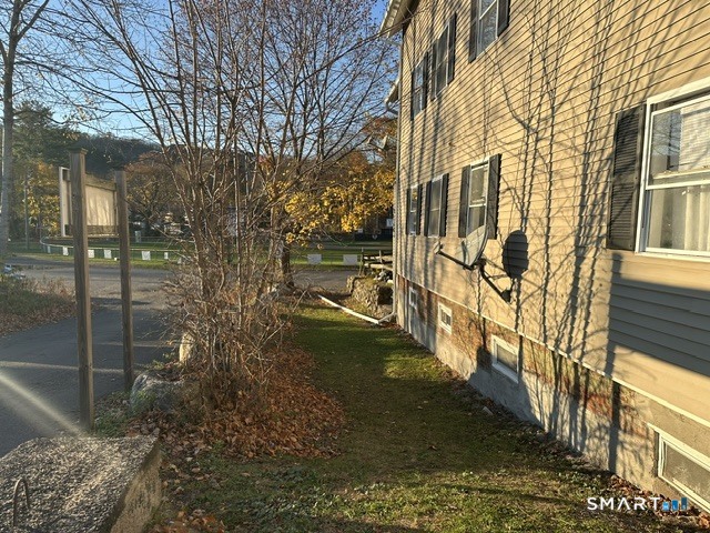 27 North Main Street Thomaston CT 06787