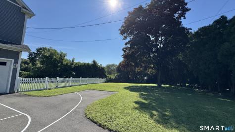 9 Anthony Place Trumbull CT 06611