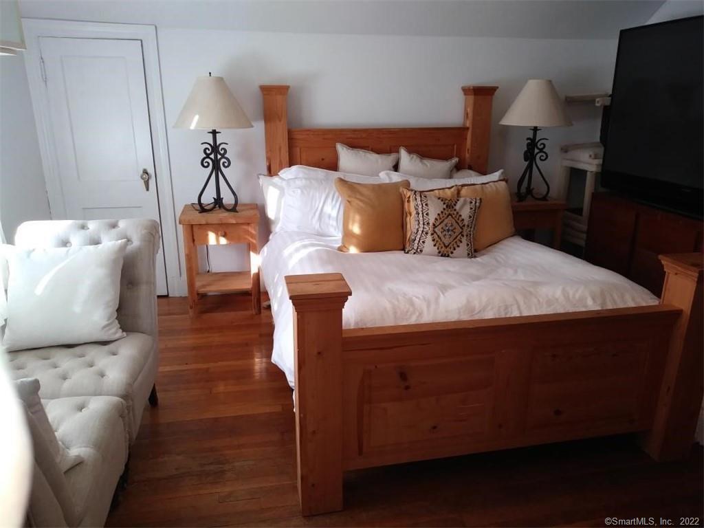 84 East Main Street Branford CT 06405