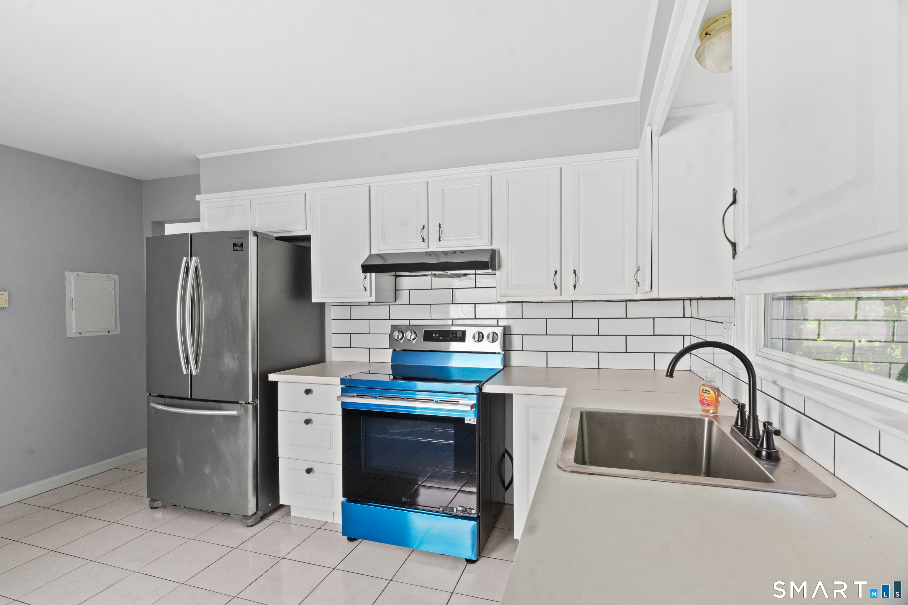 22 Irving Place Danbury CT 06810