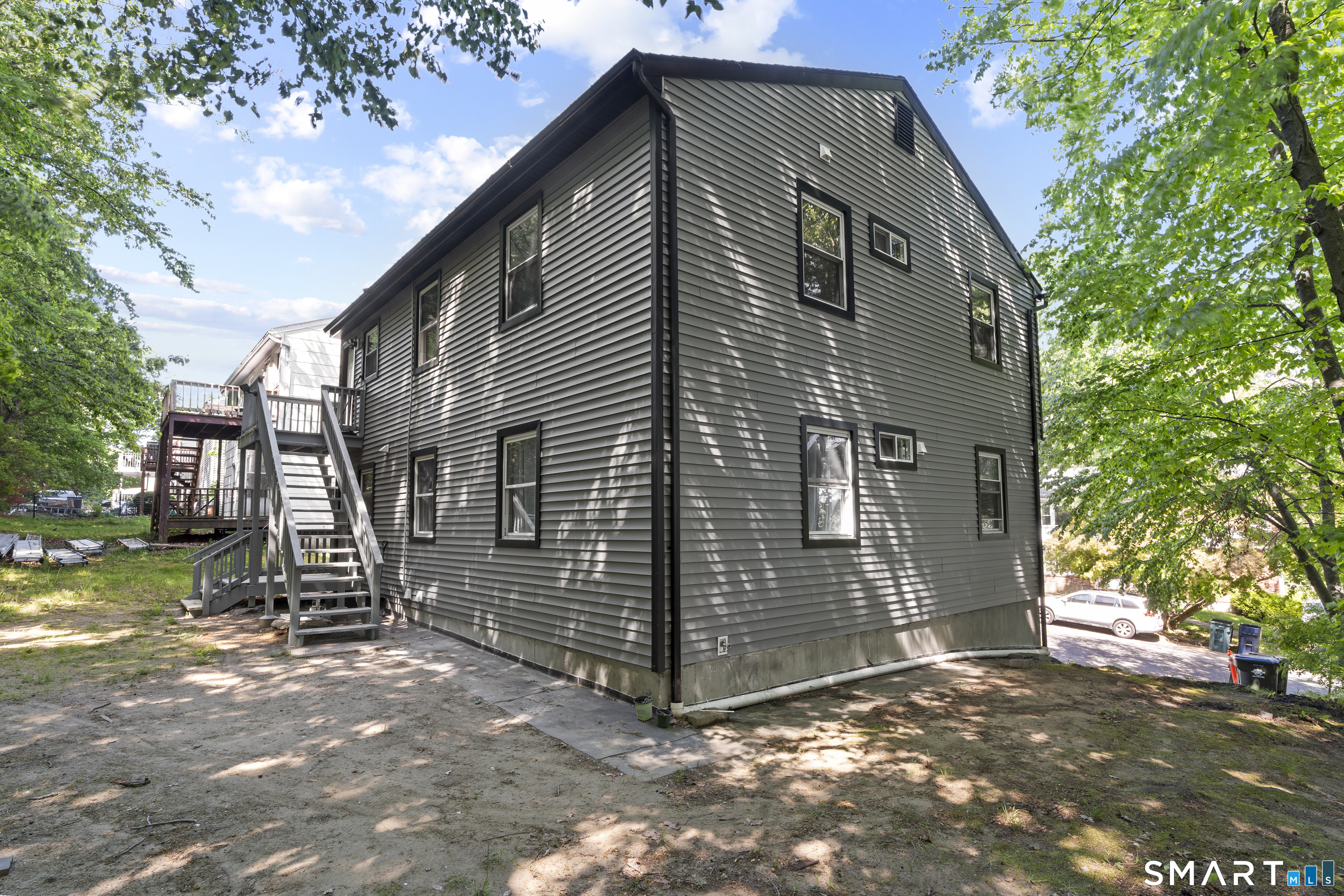 22 Irving Place Danbury CT 06810