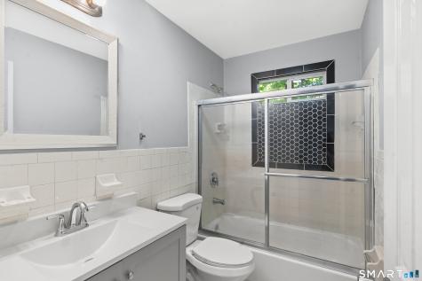 22 Irving Place Danbury CT 06810
