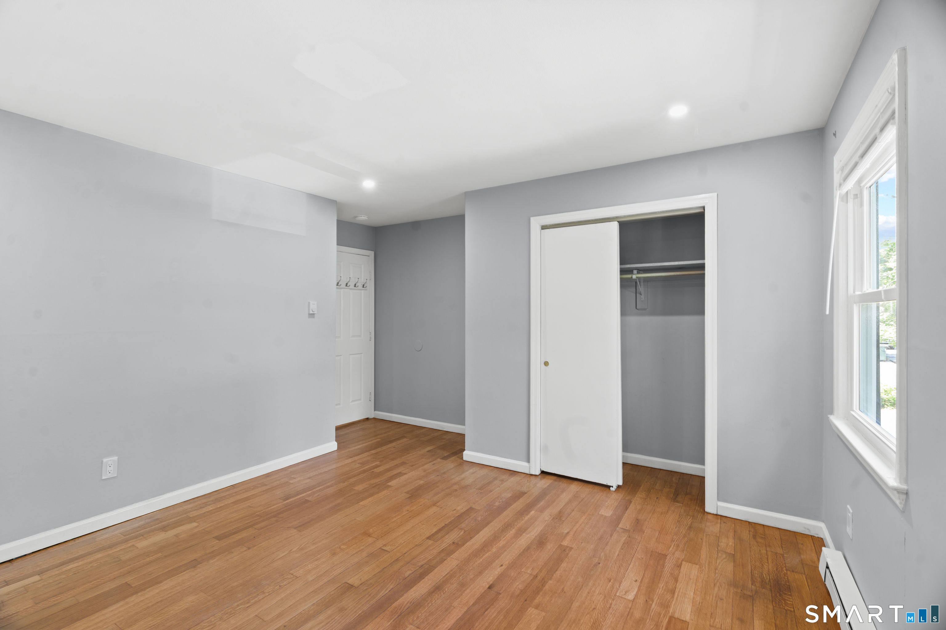 22 Irving Place Danbury CT 06810