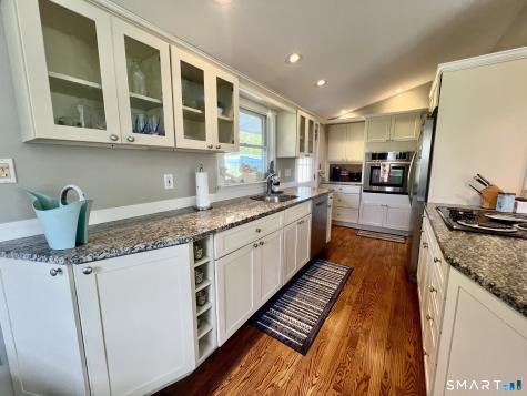 Guilford CT 06437