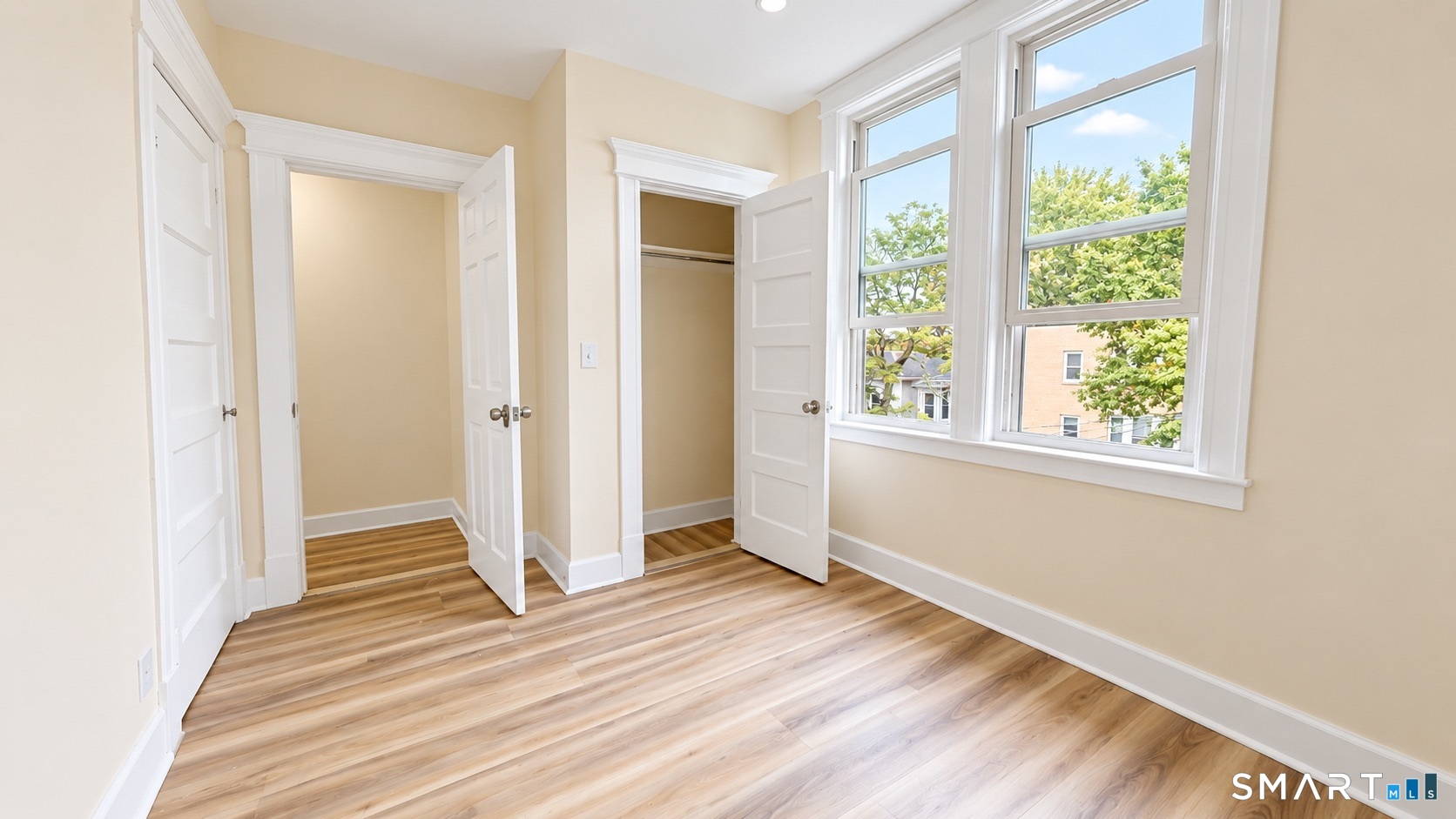17 Bond Street Hartford CT 06114
