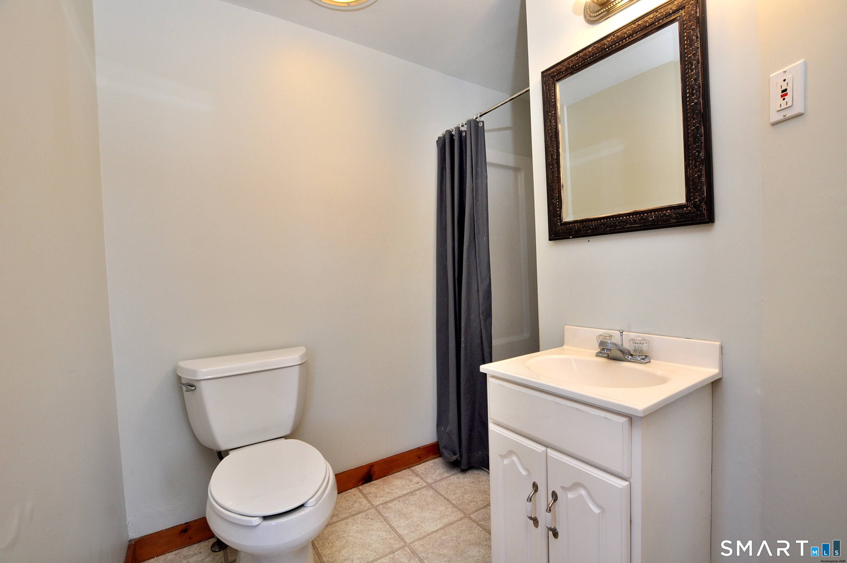 90 Niles Road Windsor CT 06095