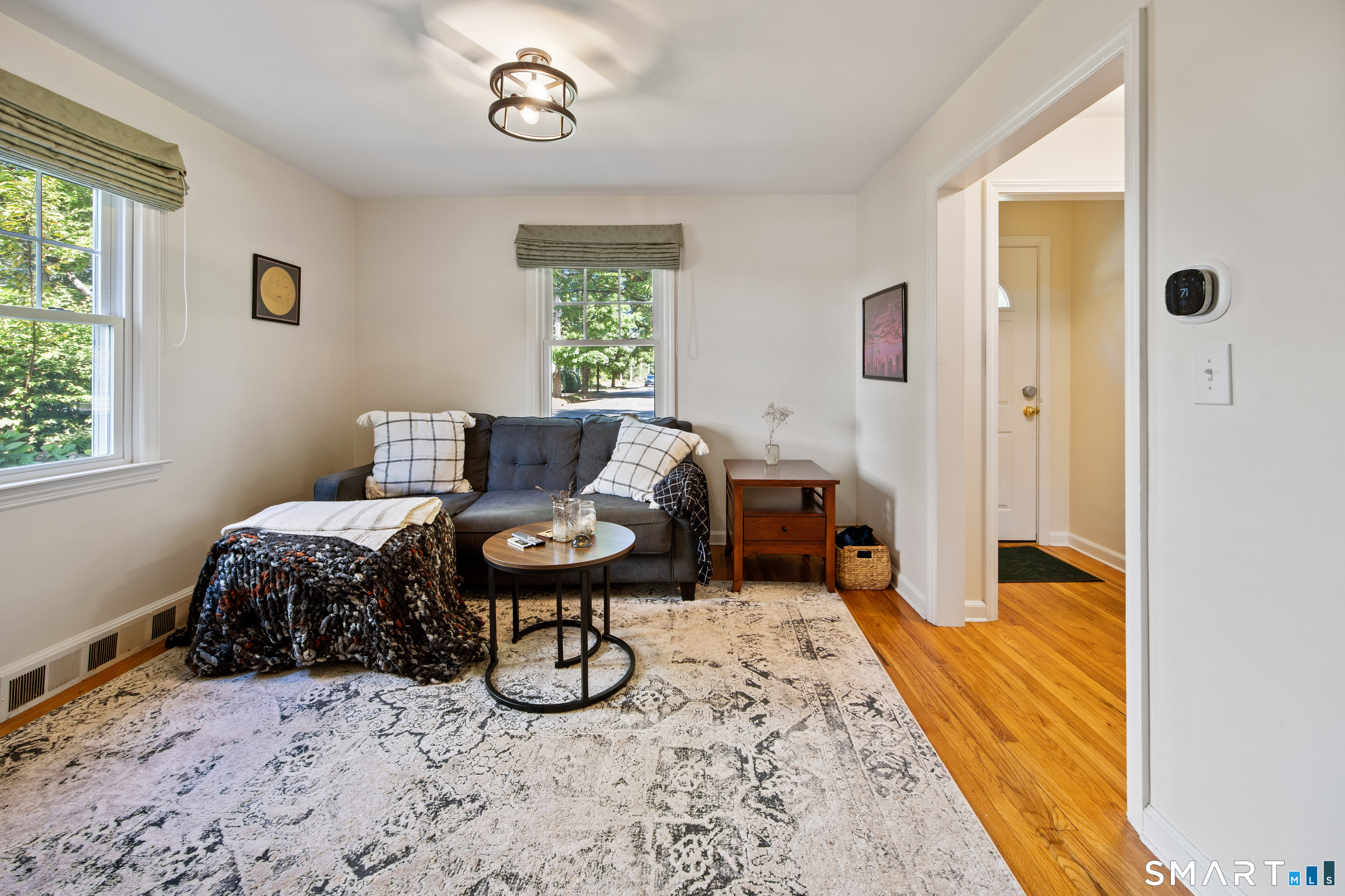 2084 Chapel Street New Haven CT 06515