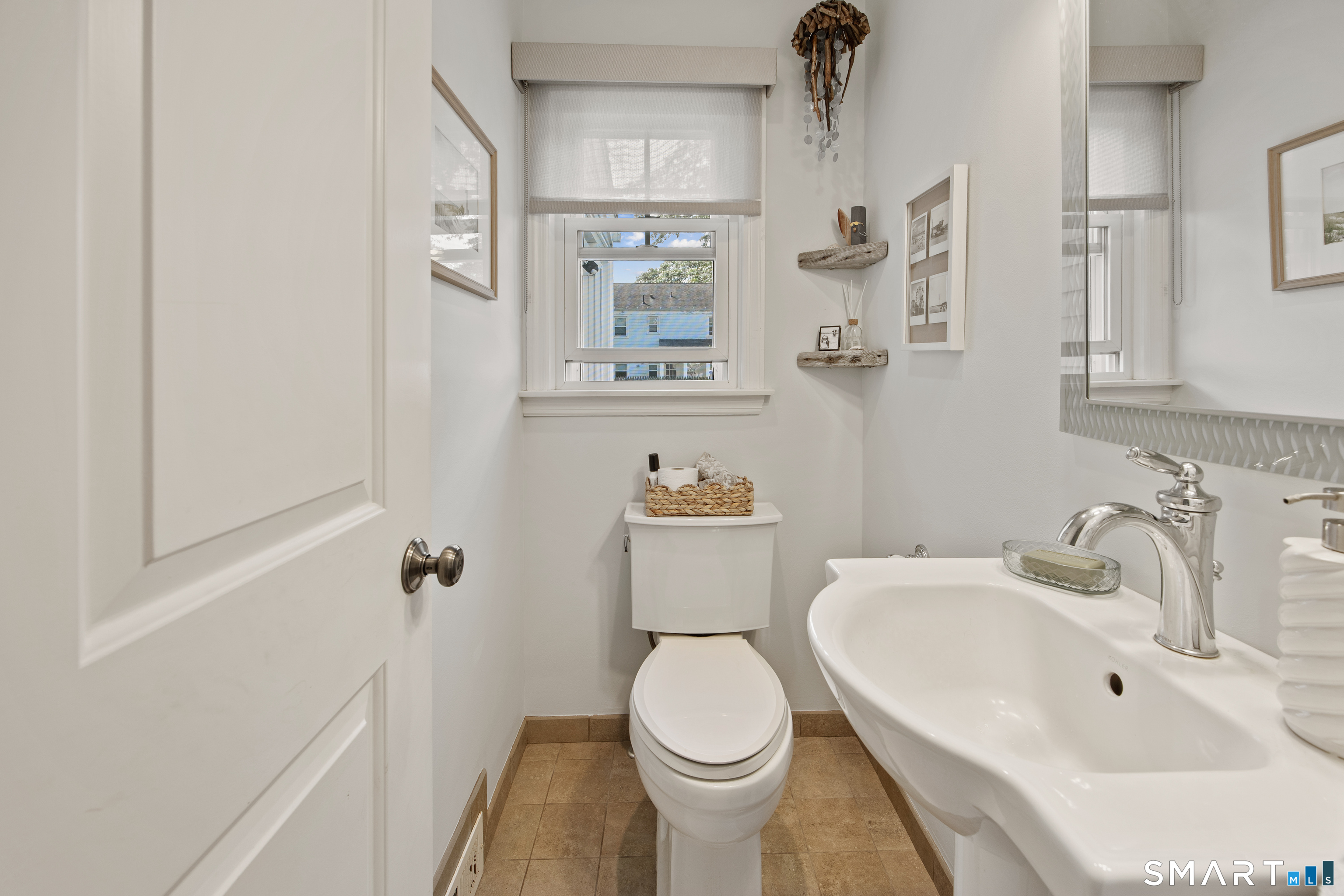 2084 Chapel Street New Haven CT 06515