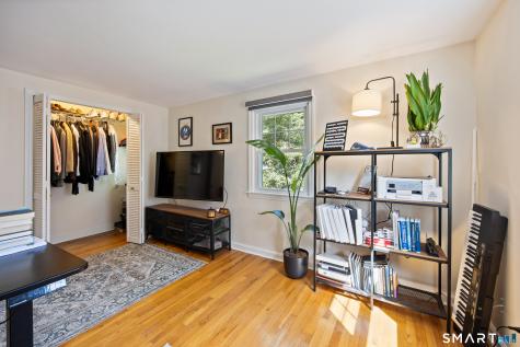 2084 Chapel Street New Haven CT 06515