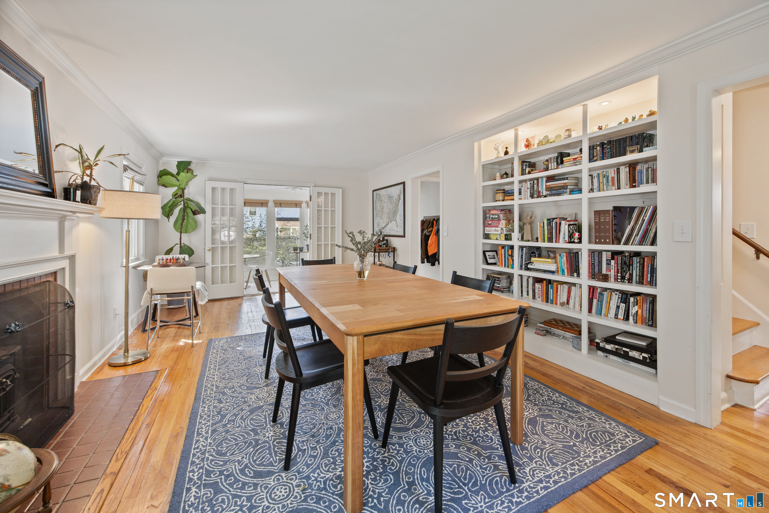 2084 Chapel Street New Haven CT 06515