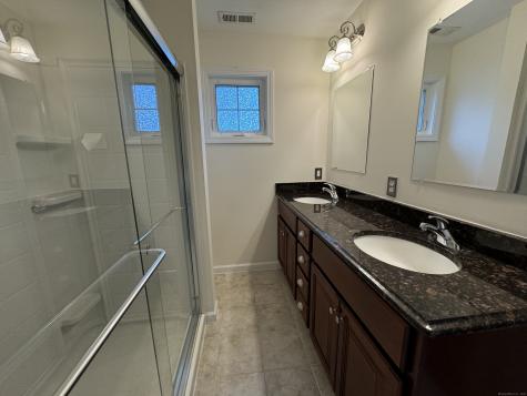 24 Oak Branch Drive Brookfield CT 06804