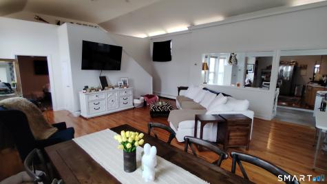 887 Hanover Road Meriden CT 06451