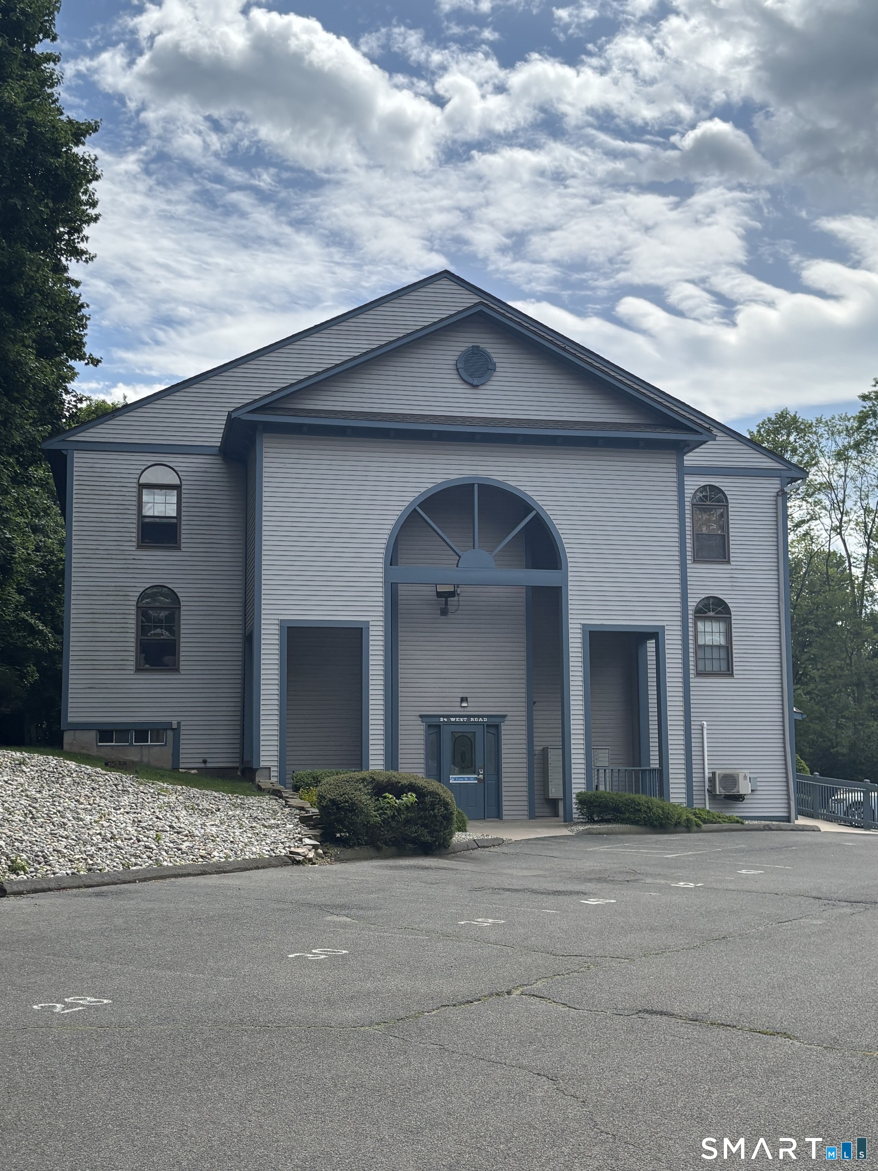 24 West Road Ellington CT 06029