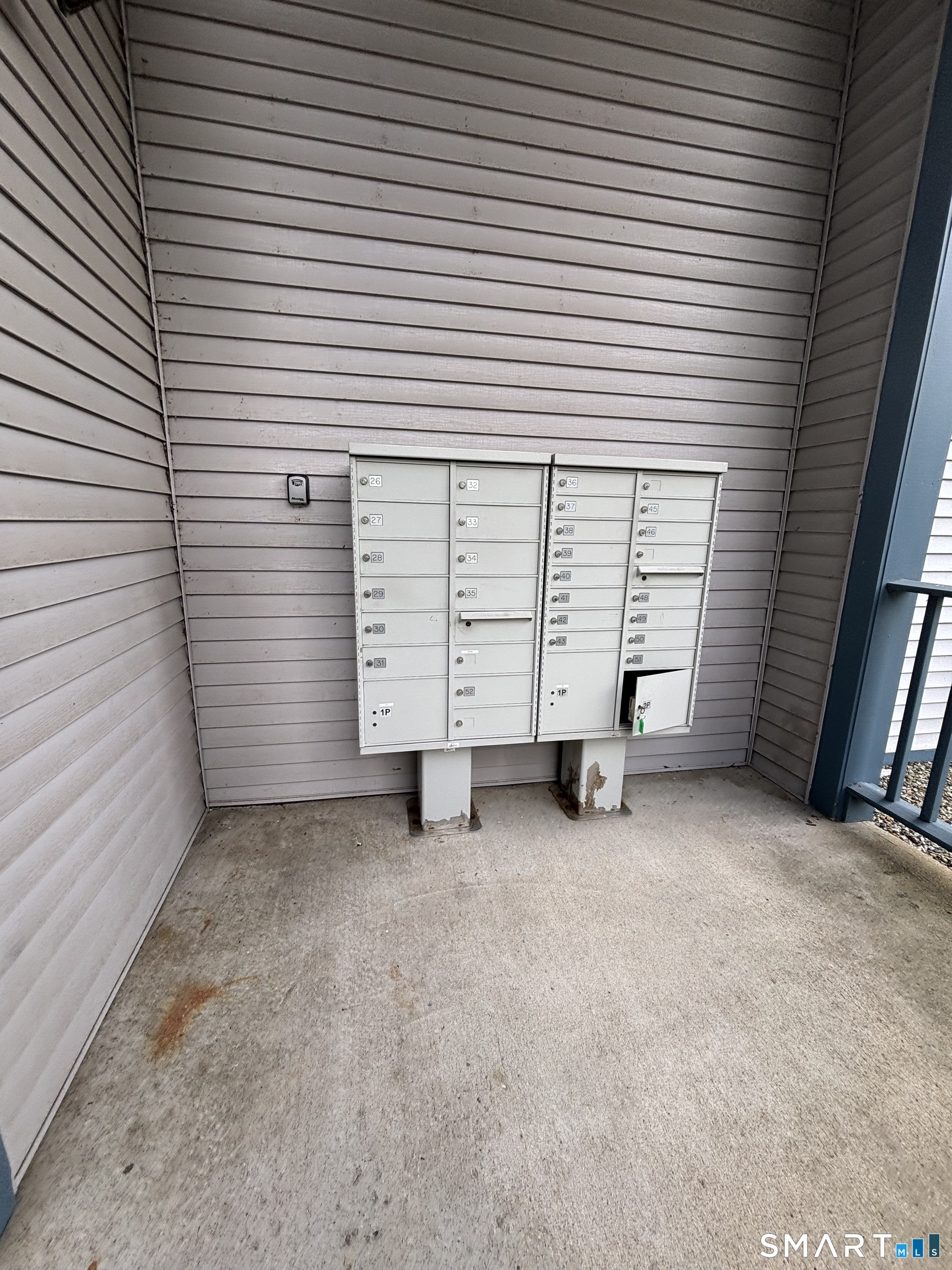 24 West Road Ellington CT 06029