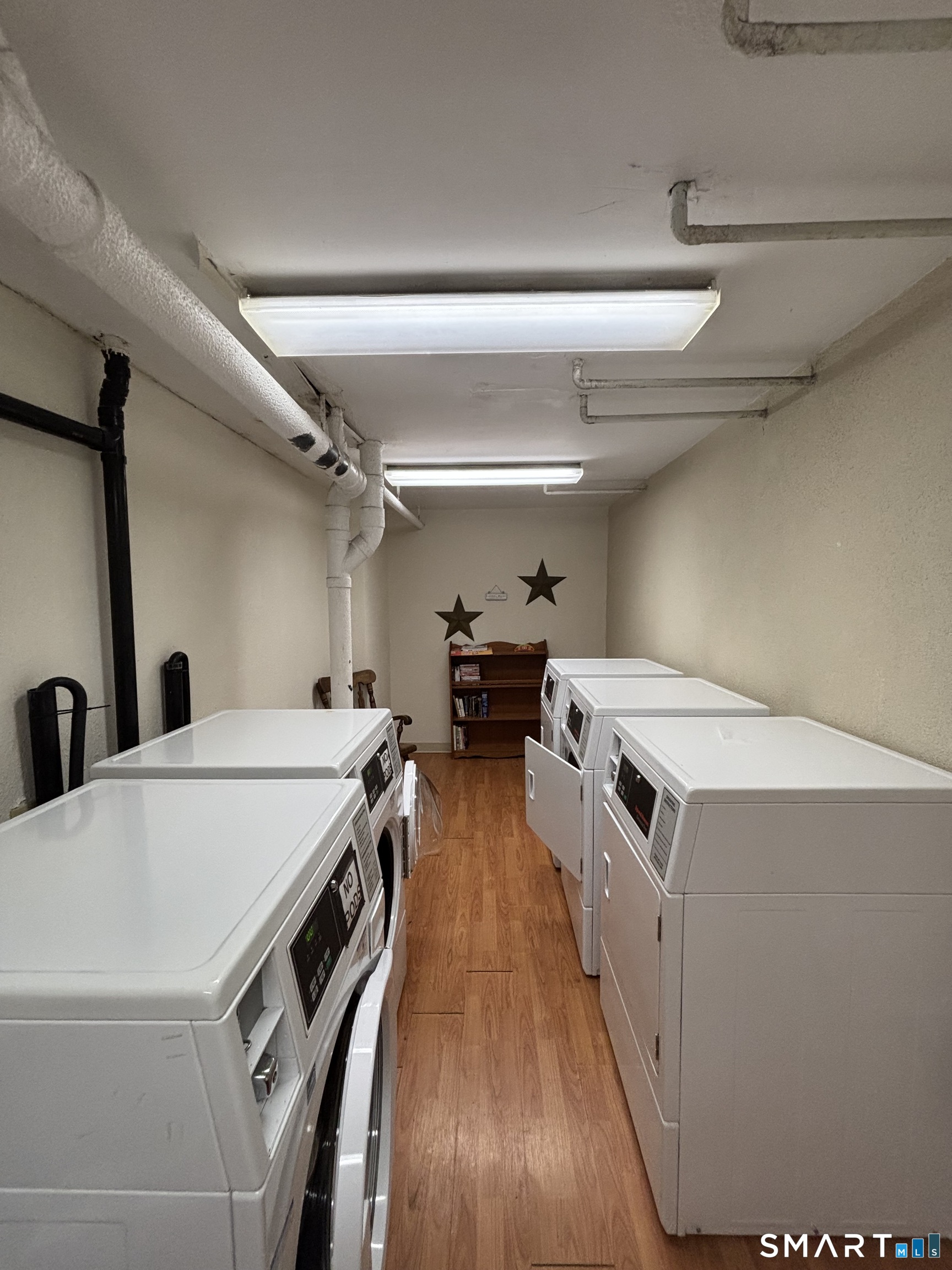 24 West Road Ellington CT 06029